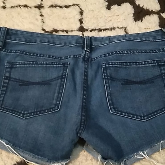 Gap short - Picture 2 of 4